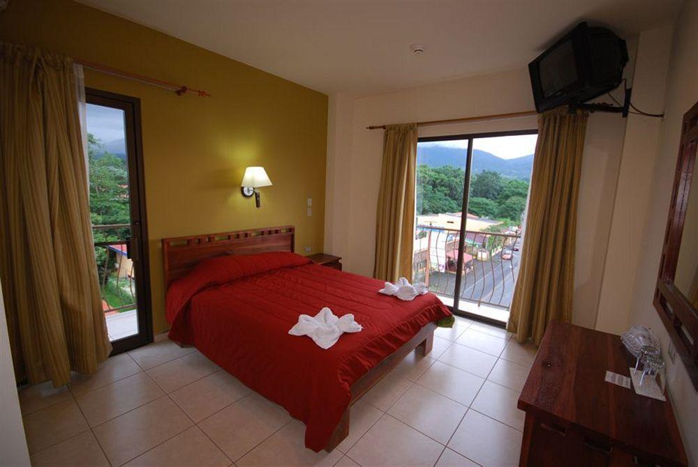 Hotel La Fortuna Extérieur photo