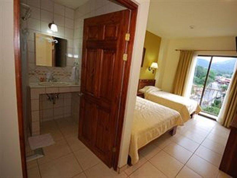 Hotel La Fortuna Extérieur photo