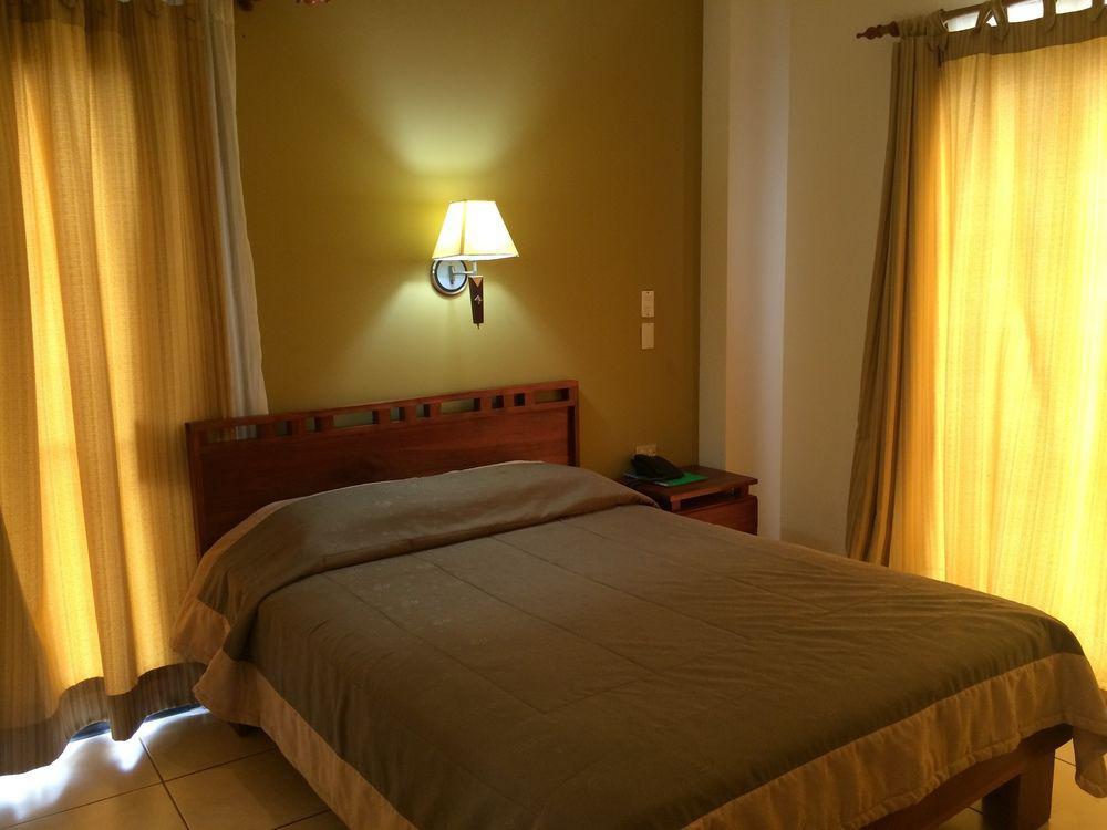 Hotel La Fortuna Extérieur photo