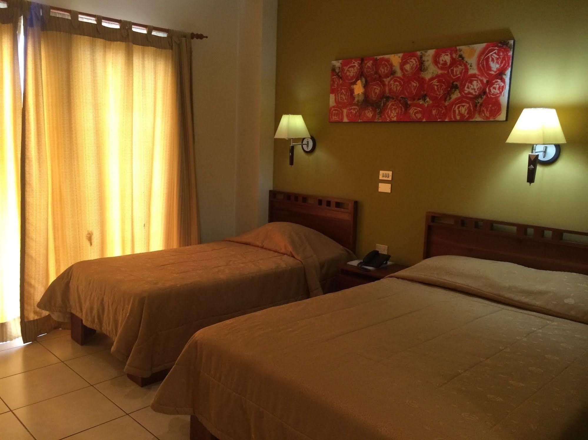 Hotel La Fortuna Extérieur photo